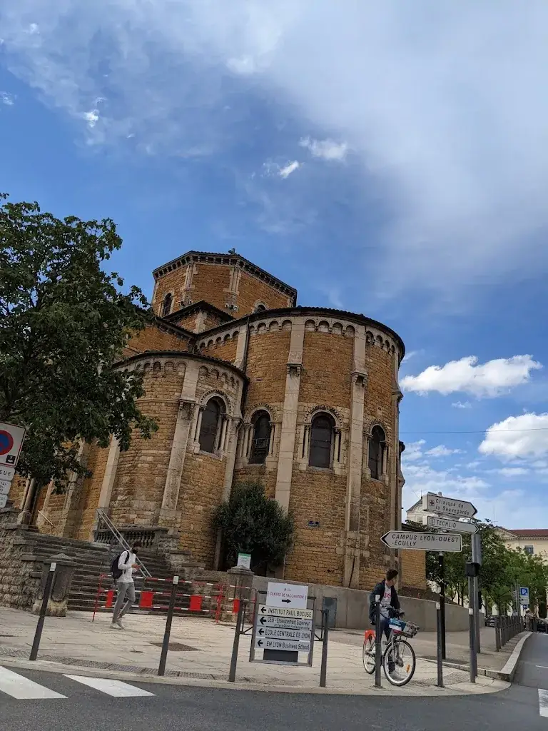 BISTROT LA PLACE_Écully_slider_image_3