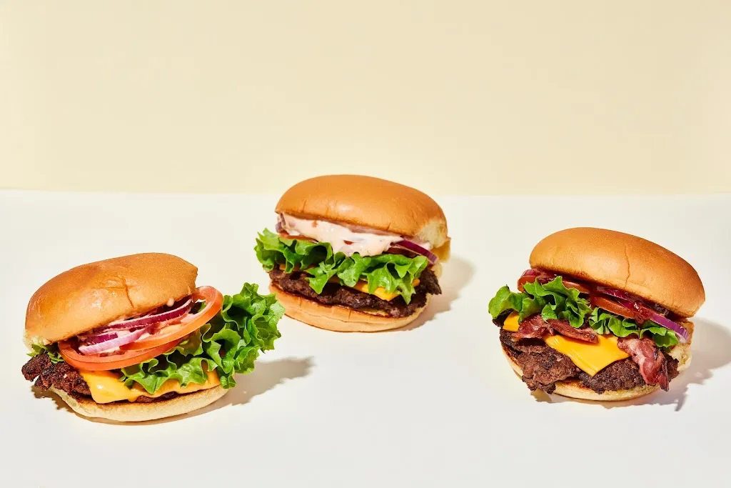 ROAR Burger // Smash burger & Flavours ️‍ Drancy_Drancy_slider_image_1