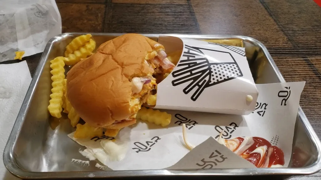 ROAR Burger // Smash burger & Flavours ️‍ Drancy_Drancy_slider_image_2