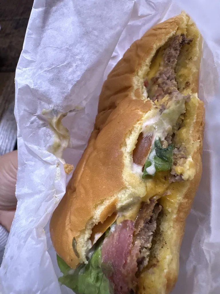 ROAR Burger // Smash burger & Flavours ️‍ Drancy_Drancy_slider_image_3