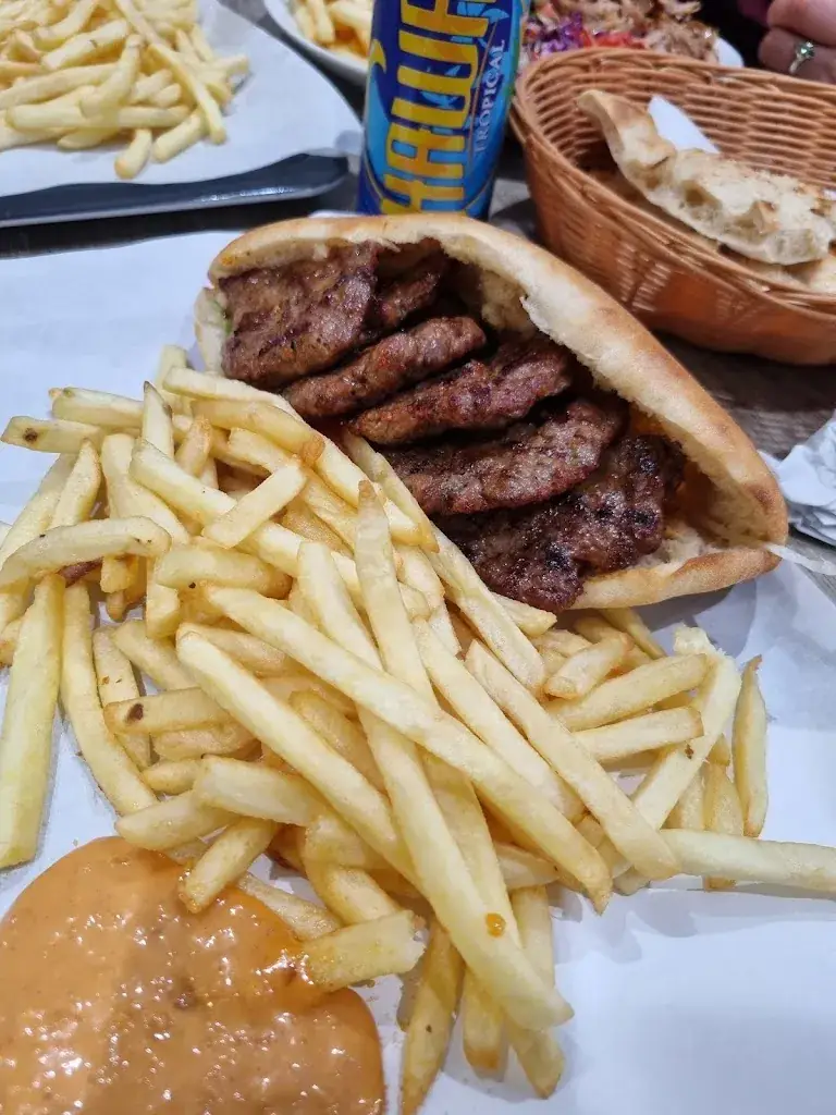 GRILL BROTHERS_Drancy_slider_image_2