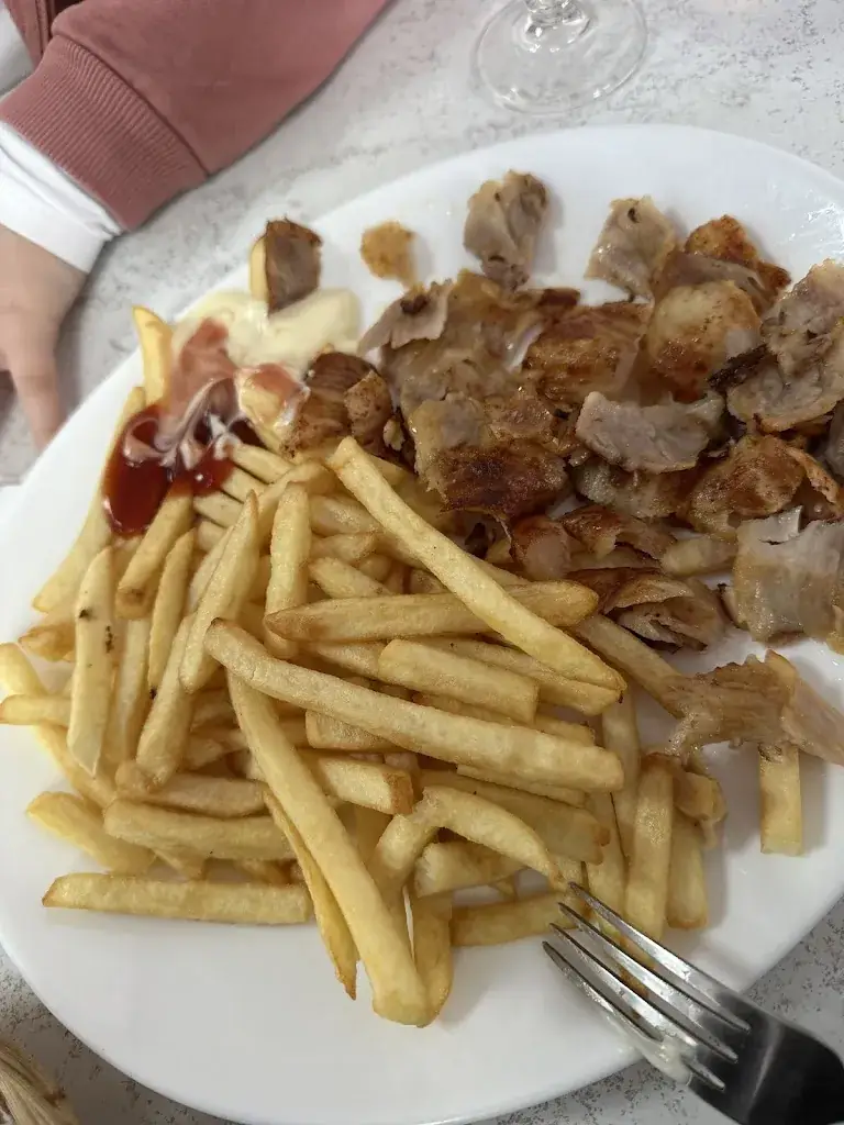 toncu victoria_Restaurant De La Poste_Drancy_review