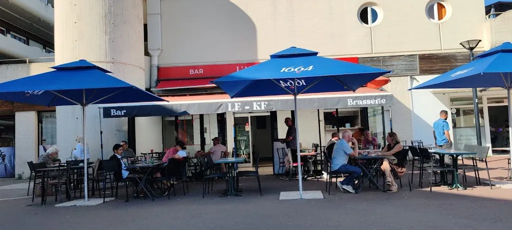 LE KF restaurant à Élancourt