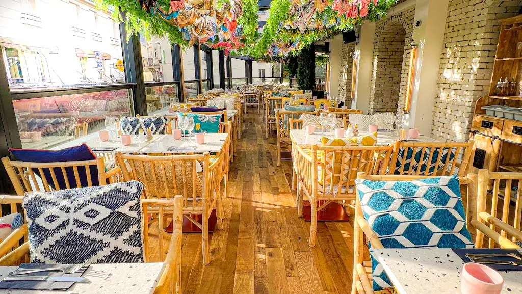 TOI restaurant in Courbevoie