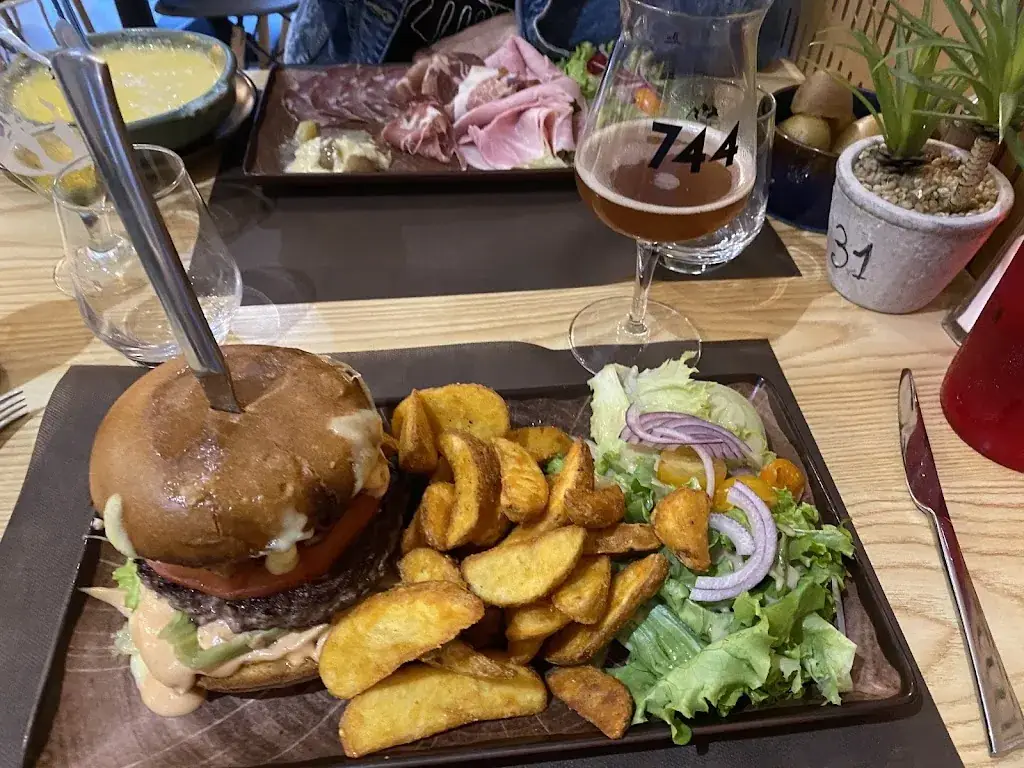 Menü_AUBERGE D'ÉVIRES_Fillière_Bild_6