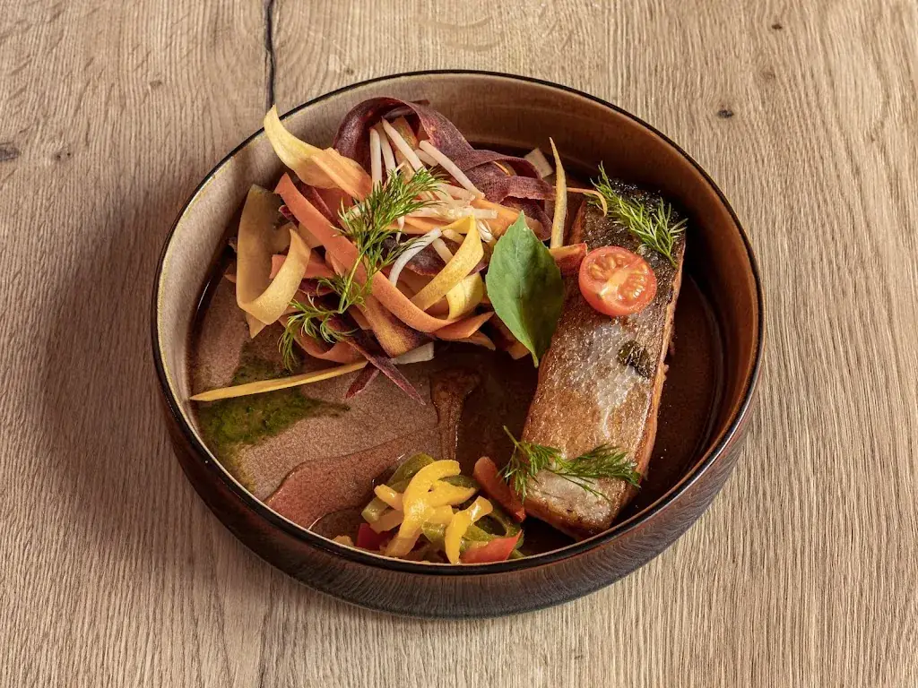 Le Charlie's_Courbevoie_slider_image_3