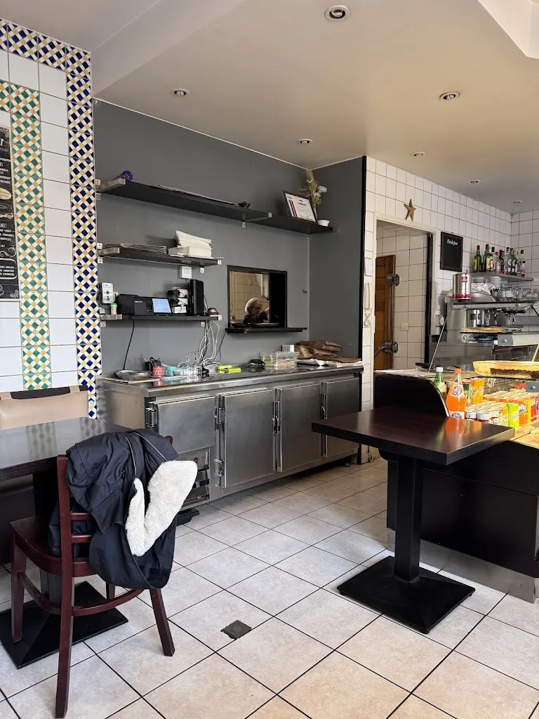 A La Bonne Adresse ristorante a Courbevoie