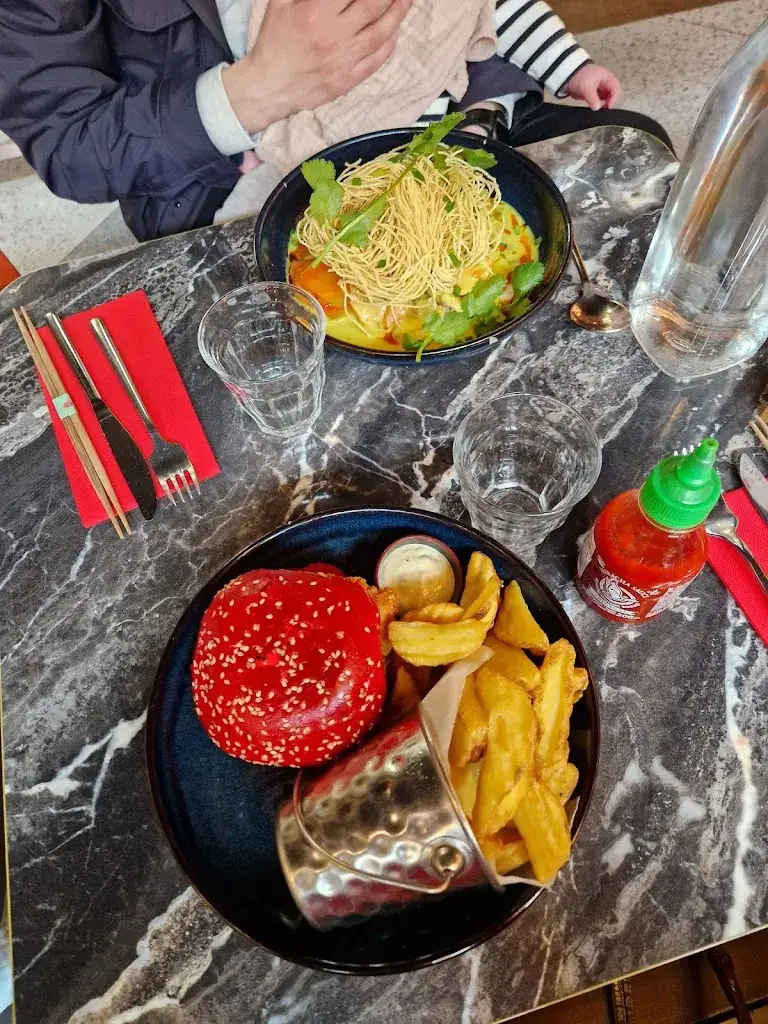 Cyrielle AH-FA_Hanoi Ca Phe_Puteaux_review