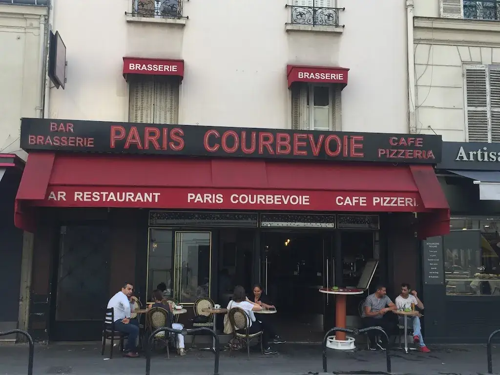 Paris Courbevoie restaurant in Courbevoie