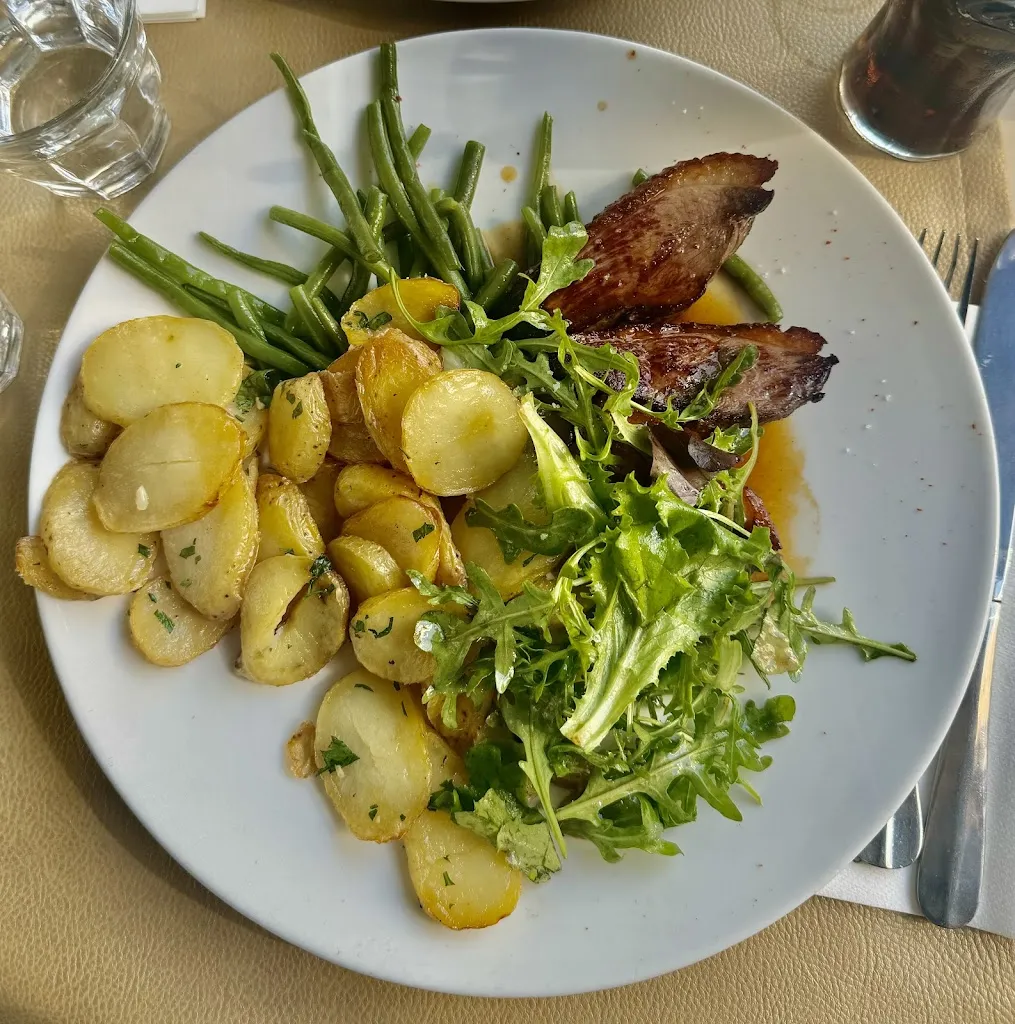 La Cantine Du 38_Courbevoie_slider_image_2