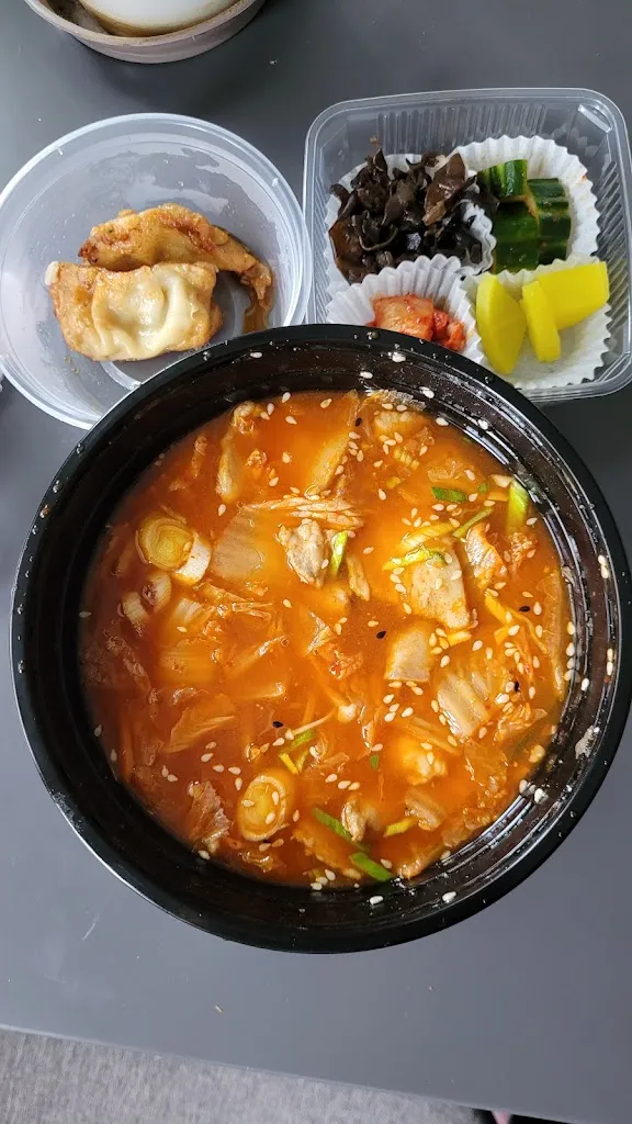 Modan Liu_Villa Min_Courbevoie_review