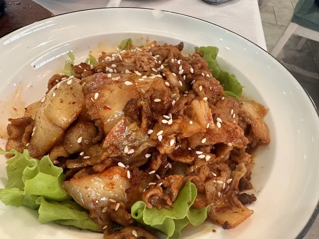 Judy Jung_Villa Min_Courbevoie_review