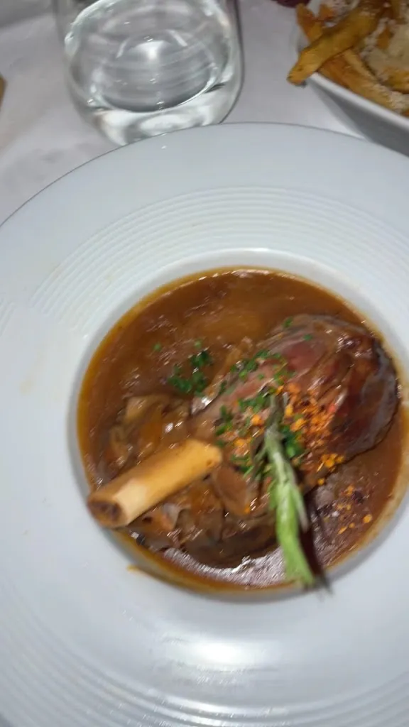 Staya_Courbevoie_slider_image_2