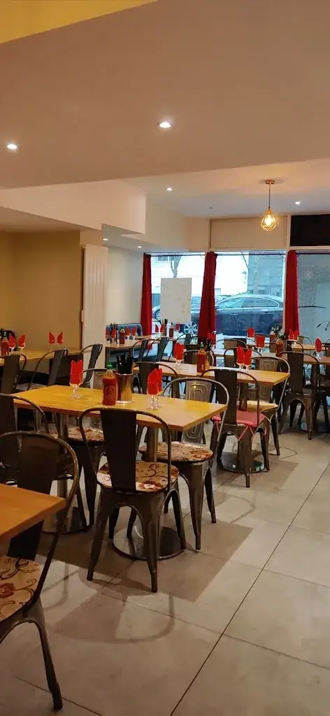 Chez Lola_Courbevoie_slider_image_1