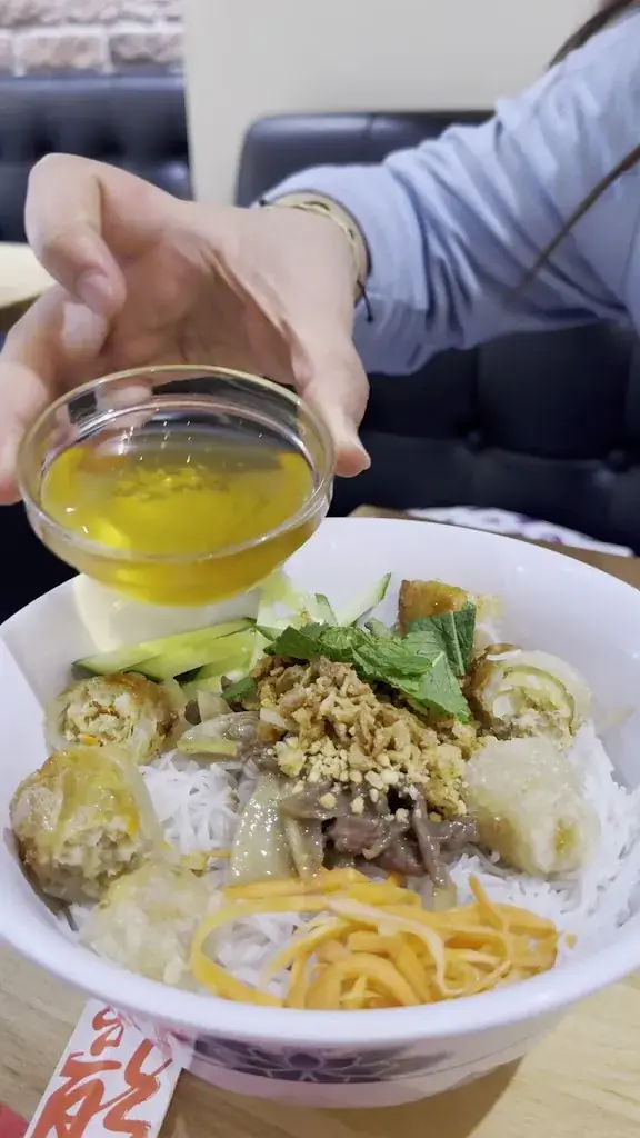 Chez Lola_Courbevoie_slider_image_2