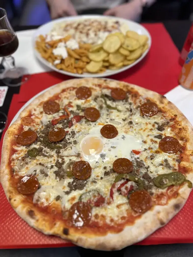 Bahram Movahed_Venezia_Courbevoie_review