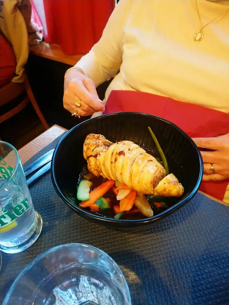 doris poncelet-simeoni_Brasserie Le Quinze_Étiolles_review