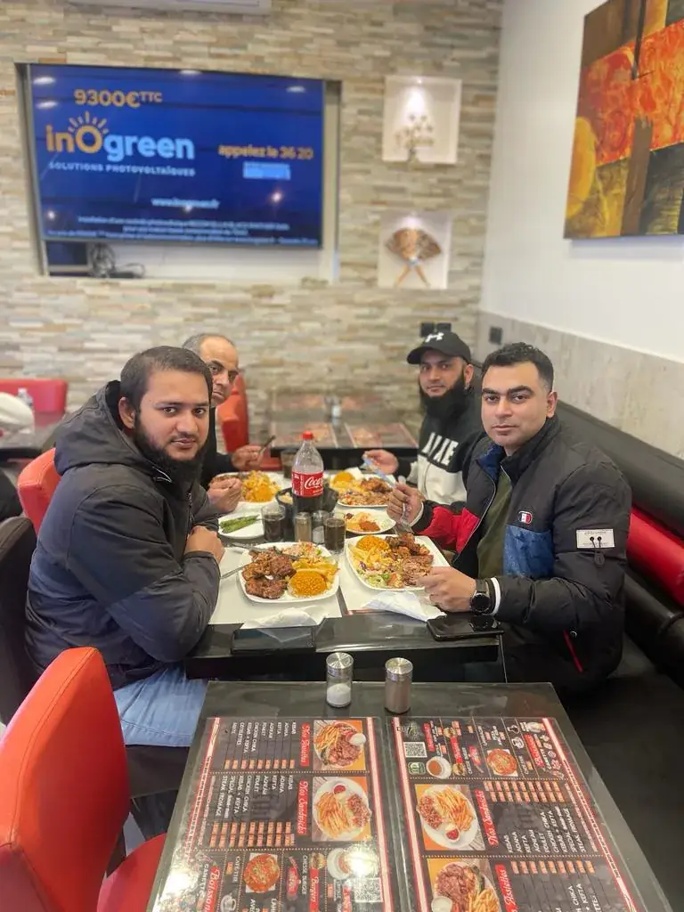 Mazhar Iqbal_Restaurant Istanbul Grill_Épinay-sur-Seine_review