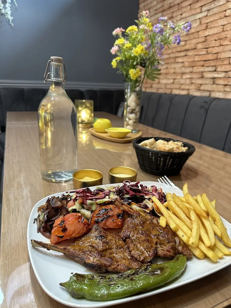 Azur Grill Restaurant_Épinay-sur-Seine_slider_image_3