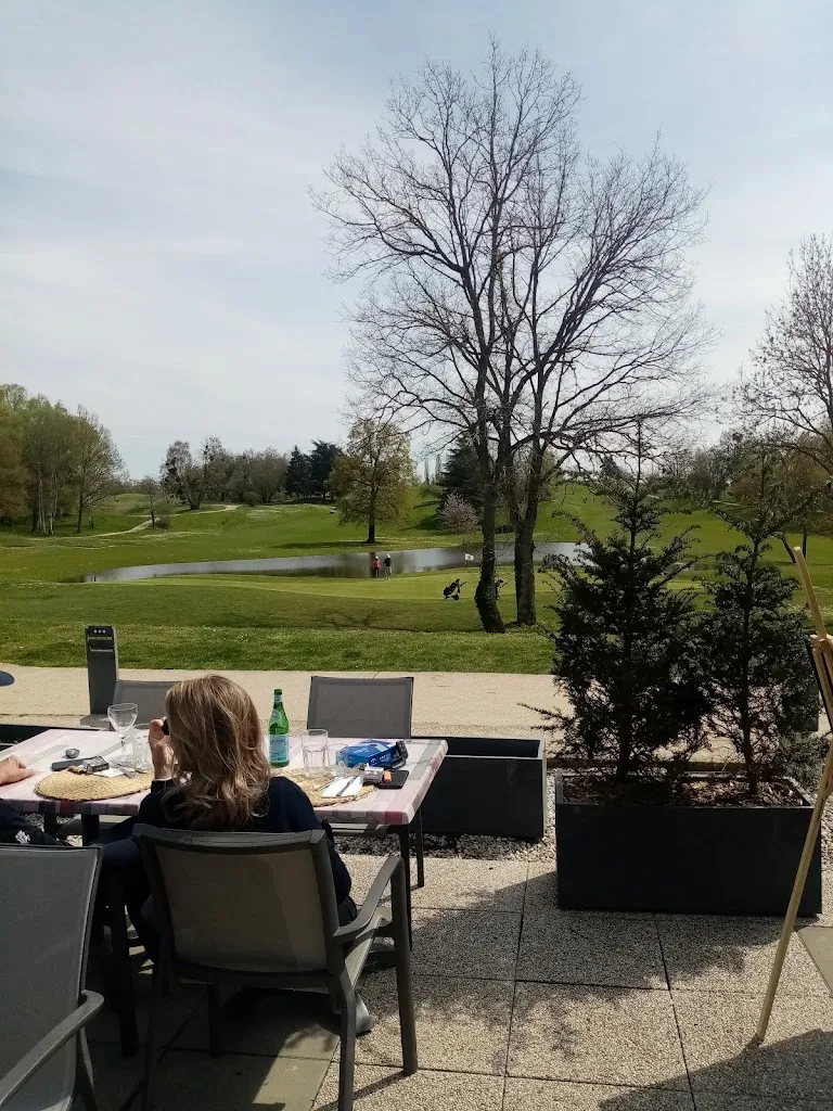 Le 19ème_Feucherolles_slider_image_1