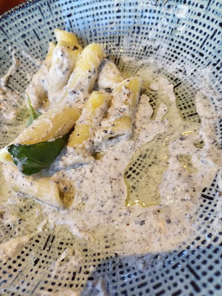 Chacha Chen_La Capanna_Éragny_review