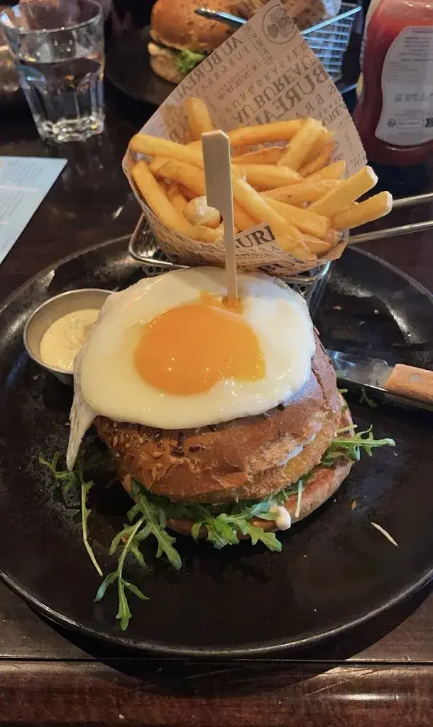 divya rao_Au Bureau - Pub et Brasserie_Éragny_review