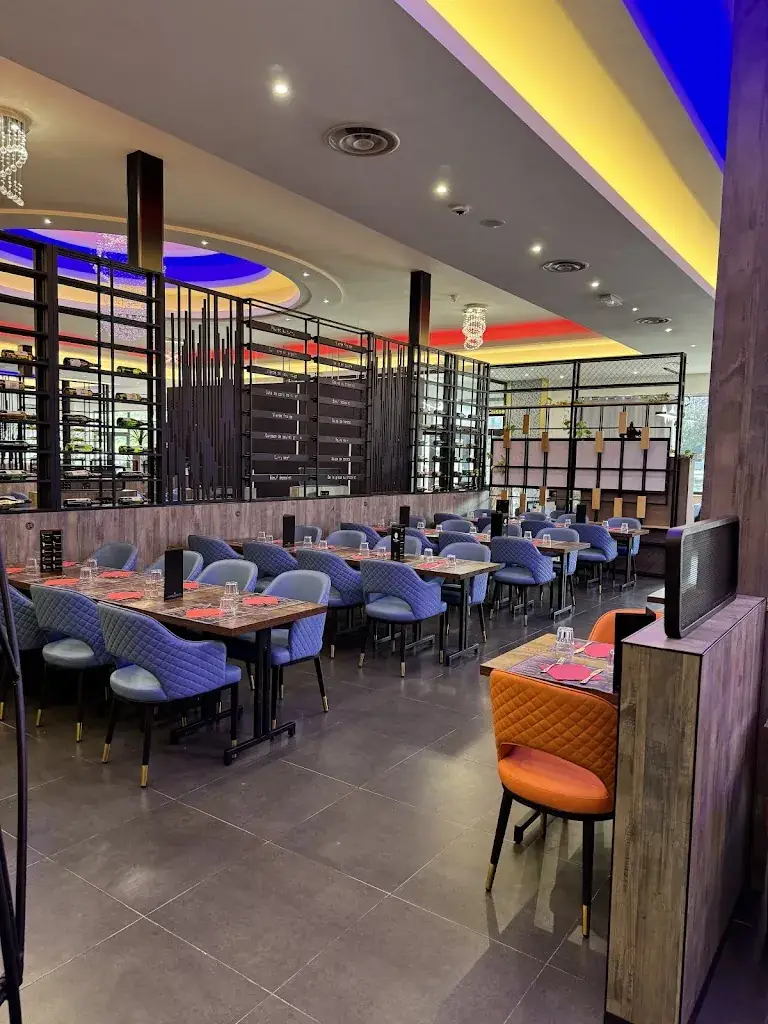 Planet'wok_Éragny_slider_image_1