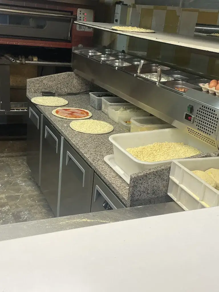 Mohamed_Familly Pizza_Éragny_review