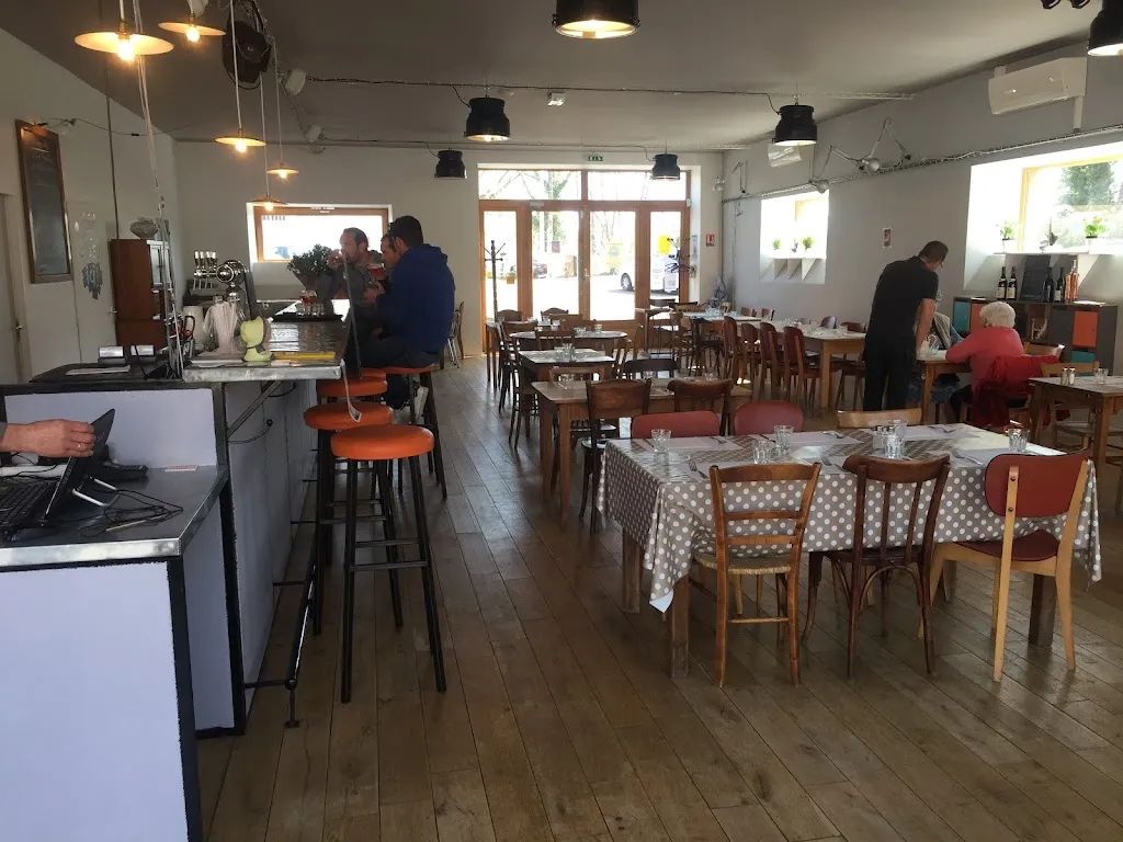 Rodolfo Barriga_Les Instan'Tanneries_Pont-Évêque_reseña