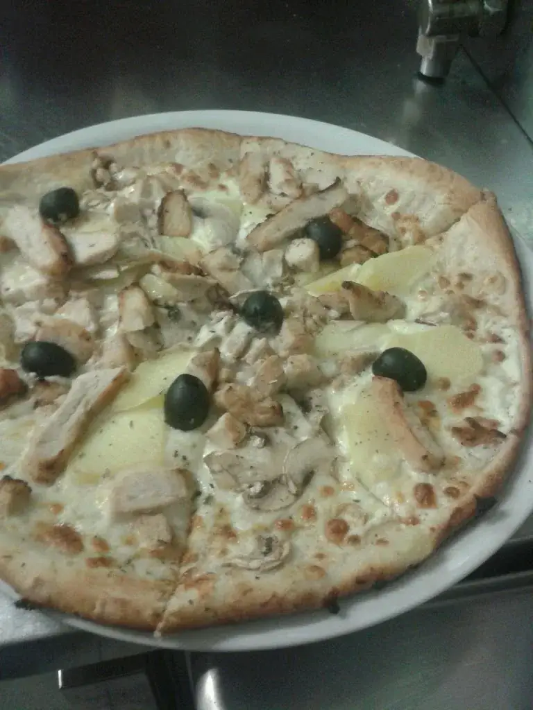 Menü_PIZZA D'ESBLY_Esbly_Bild_8