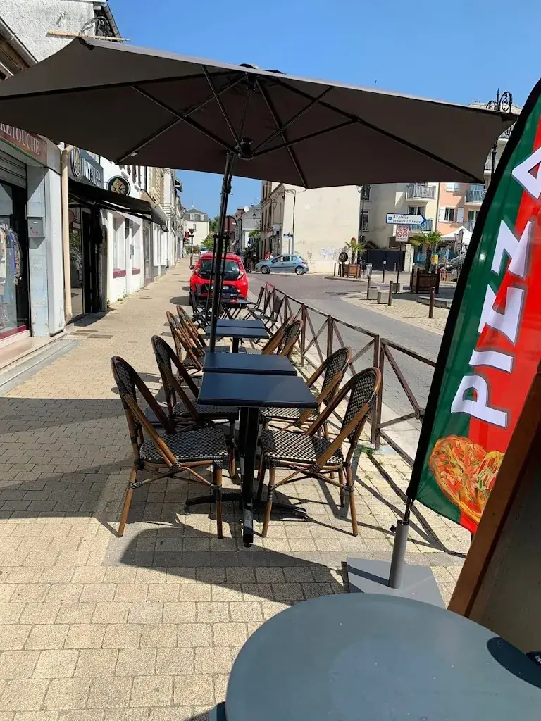 PIZZA D'ESBLY_Esbly_slider_image_1