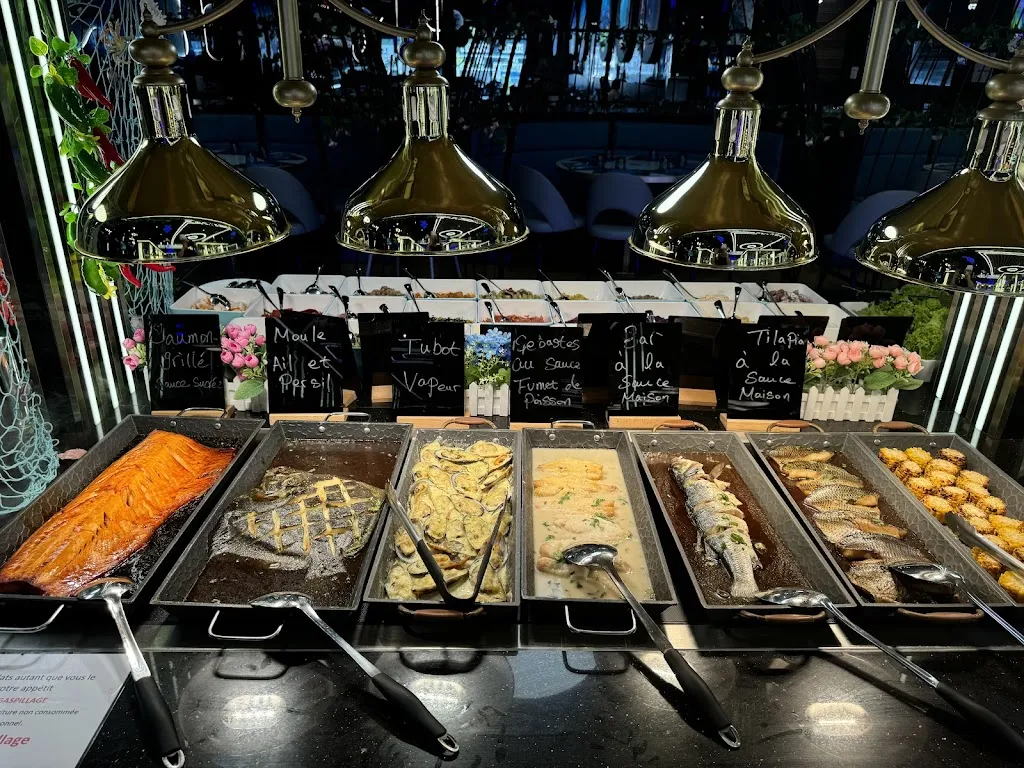 Panda Royal_Pont-Évêque_slider_image_3