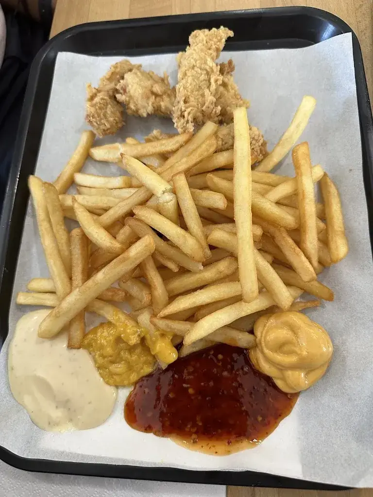 Menu_Raja Cheese Naan_Esbly_image_7