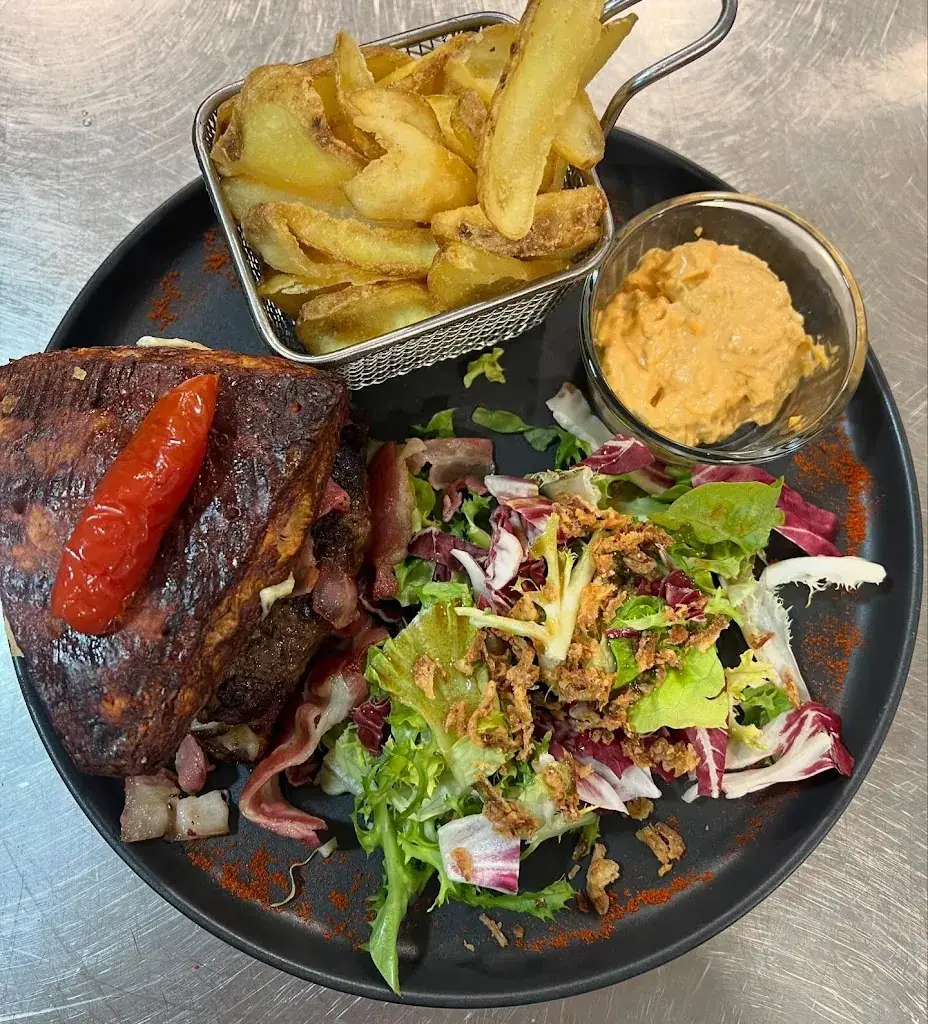 Brasserie Olympia Pont-Evêque_Pont-Évêque_slider_image_3