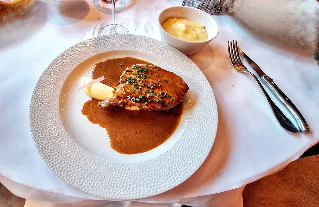 L'Embarcadère_Jassans-Riottier_slider_image_2