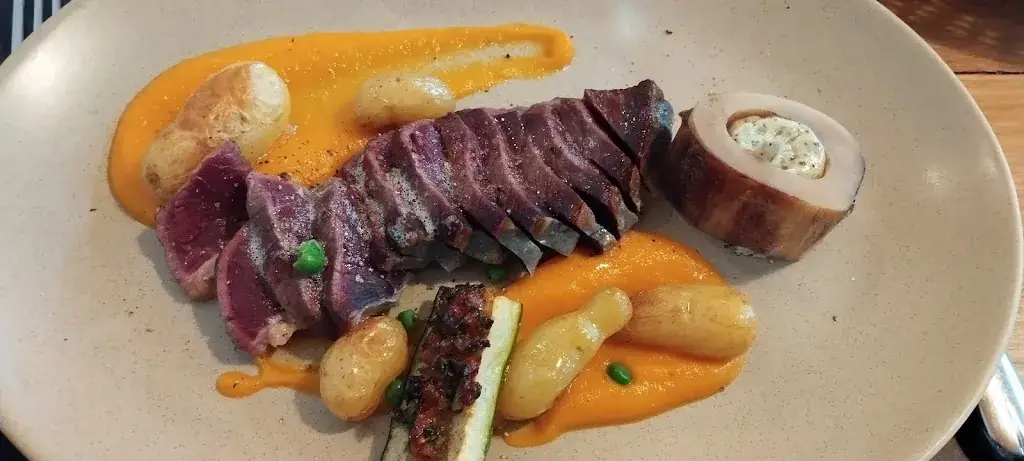 Christelle Et compagnie_Le Rive Gauche_Beauregard_review