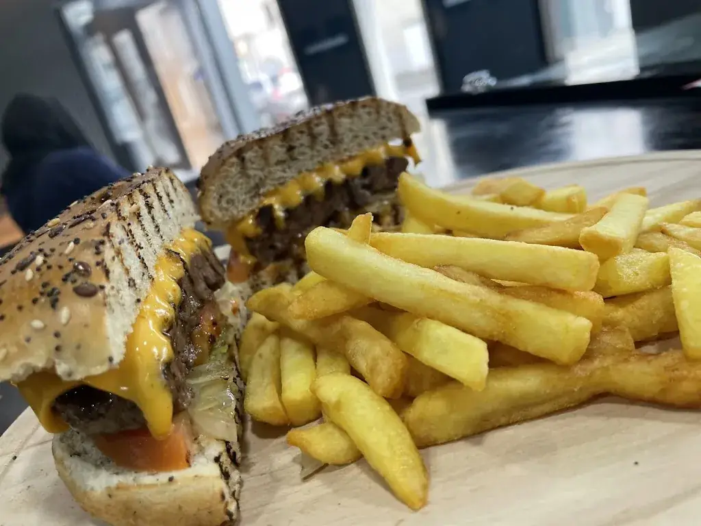 Melis grill_Draveil_slider_image_3