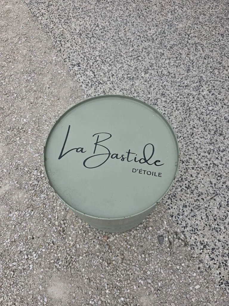 Santi Talo_La Bastide D'etoile_Étoile-sur-Rhône_recensione