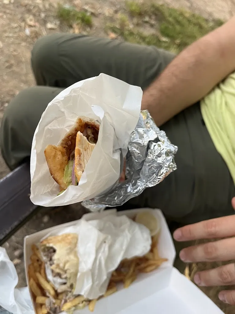 Kahina Chihi_Maison Maza_Fosses_review