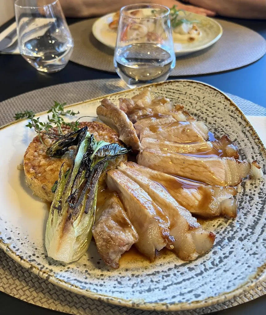 Chez Romuald_Frépillon_slider_image_2