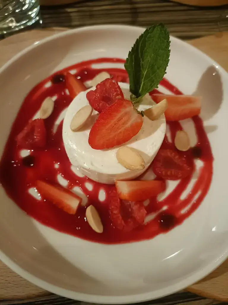 Coralie Valente_Au Fulcosa_Saint-Germain-en-Laye_recensione