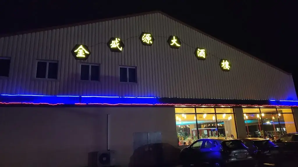 Vali V_Royal de Fontenay_Fontenay-Trésigny_review