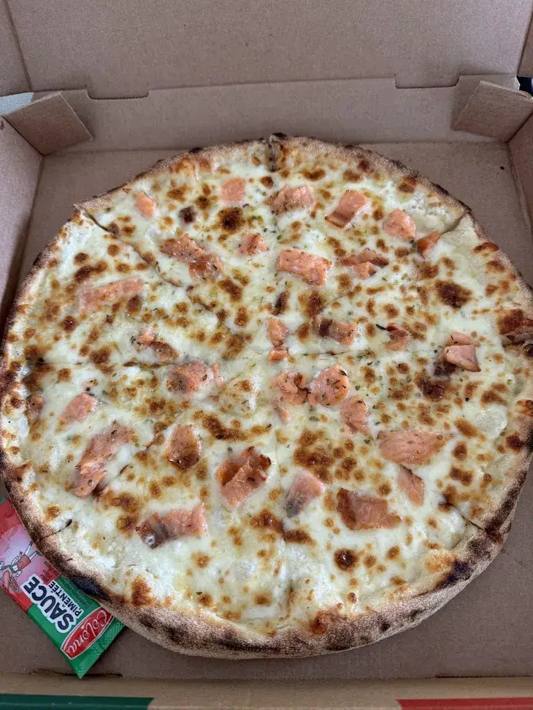 L K_Happiness'pizza_Fontenay-Trésigny_review