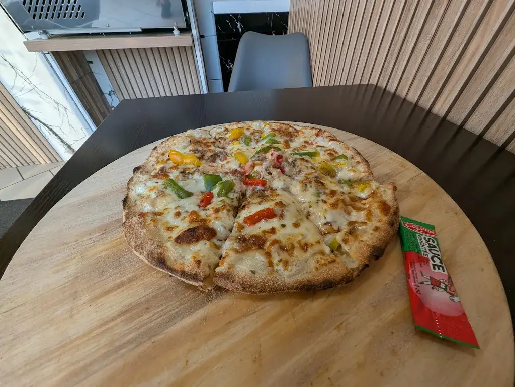 Happiness'pizza_Fontenay-Trésigny_slider_image_2