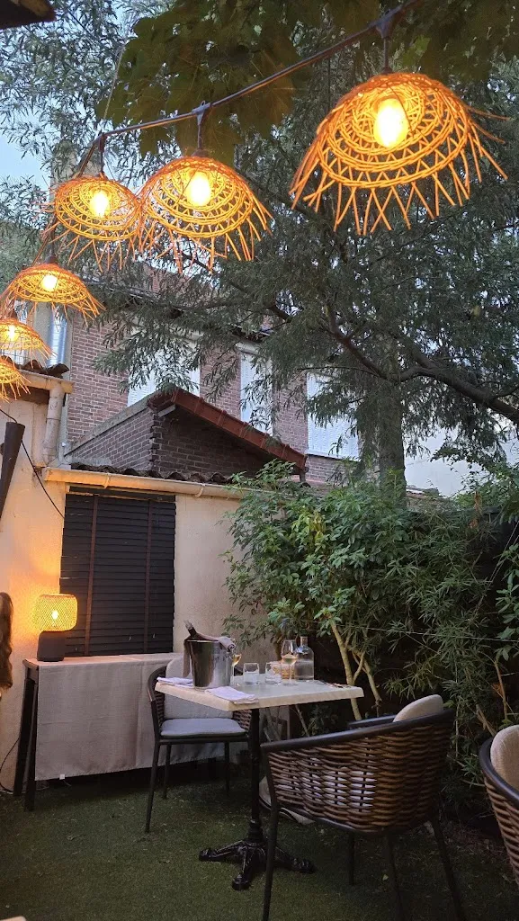 Vin sur Vin_Ermont_slider_image_3