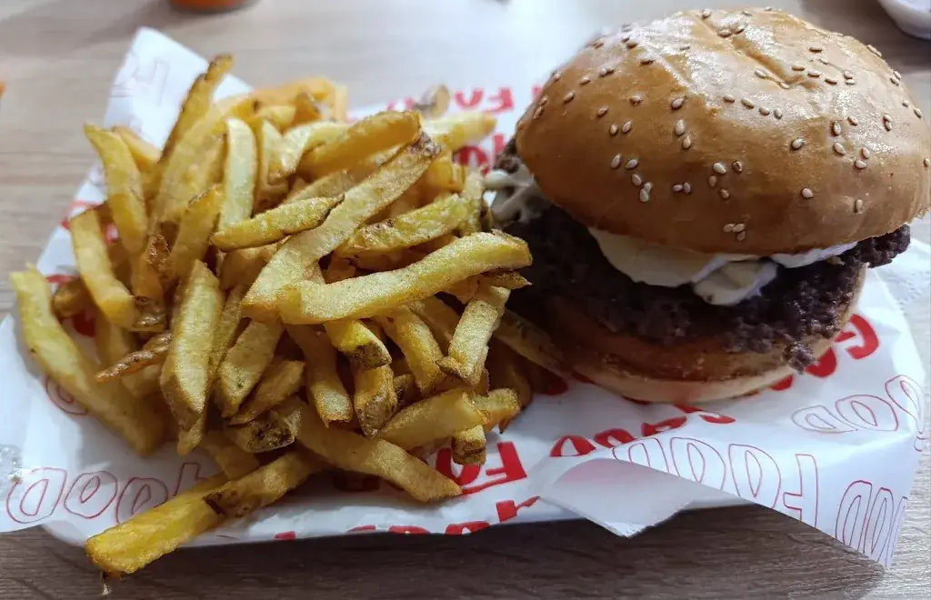 La Perruche_31 STREET 95120 ERMONT_Ermont_recensione