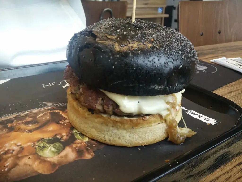 Menu_Black & White Burger Ermont_Ermont_image_6