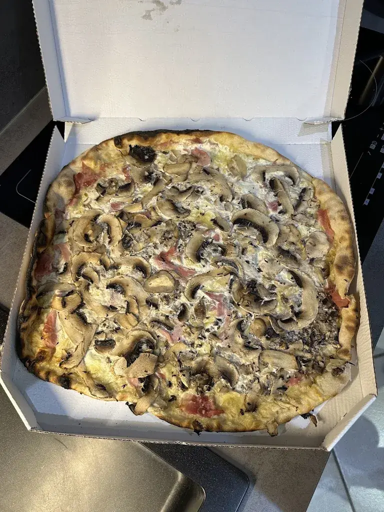 Cindy Frery_Films And Pizz_Étoile-sur-Rhône_review