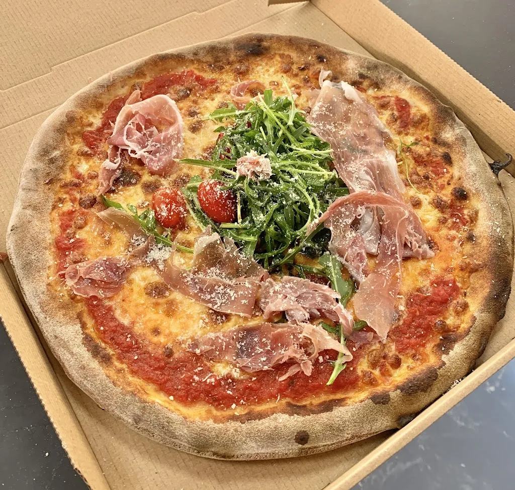 Le Petit César restaurant in Ermont