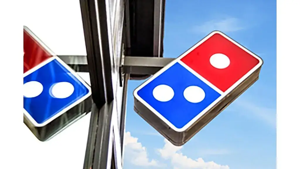 Domino’s Pizza_Fontenay-le-Fleury_slider_image_3